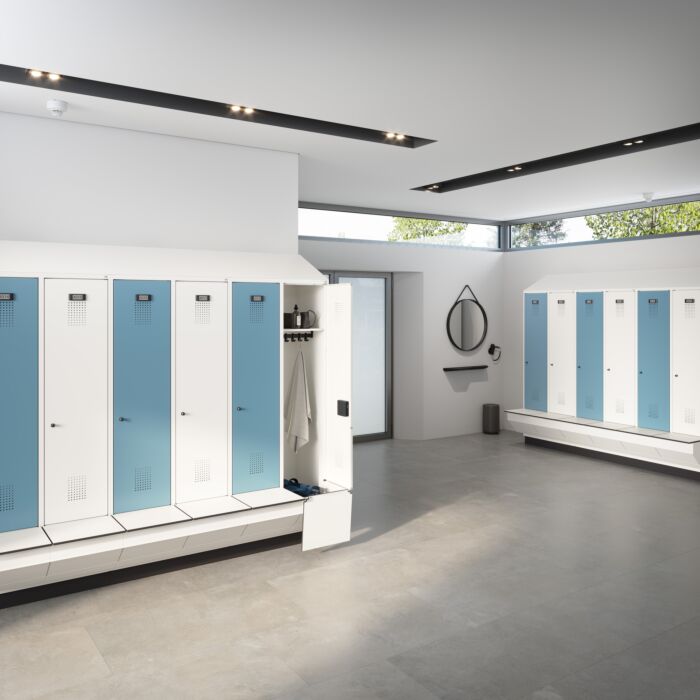 Armoire vestiaire Evolo PLUS avec coffre de rangement prémonté